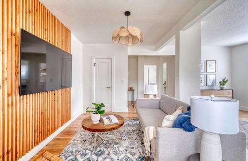 Brooklyn Apartment | Stay Portland - Spacious Studio in Brooklyn