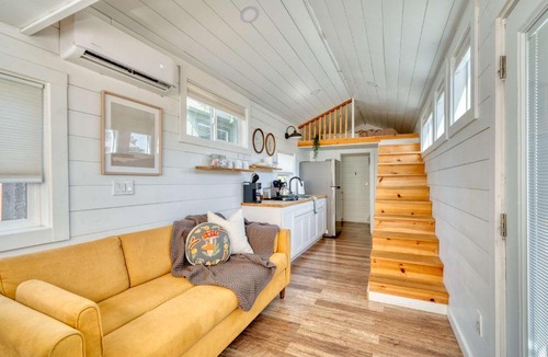 Alberta Arts District Apartment | Stay Portland - The Tiny Saguaro - Walk to Local Shops & Eateries