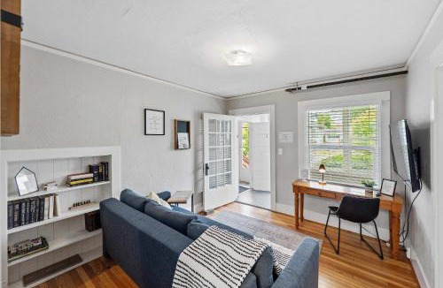 Coos Bay Apartment | #StayinMyDistrict Heritage By The Bay