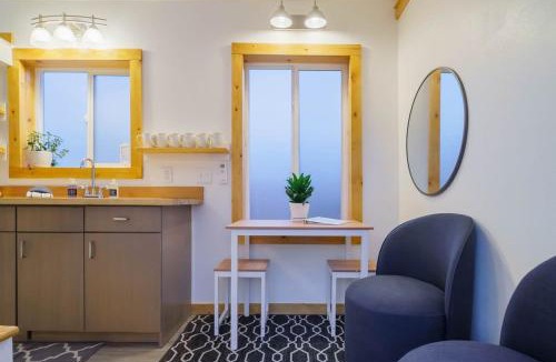Overlook House | #StayInMyDistrict Overlook Backyard Tiny Suite