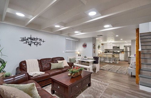Al Tahoe House | Steps to Lake Tahoe | Fenced Yard | Pets Welcome
