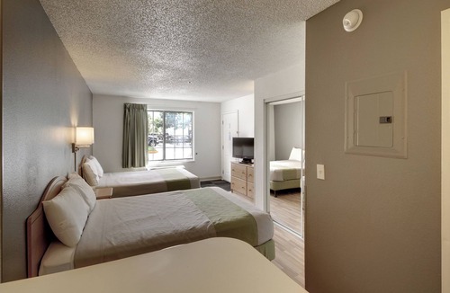 Murray Hotel | Studio 6 – Murray, UT