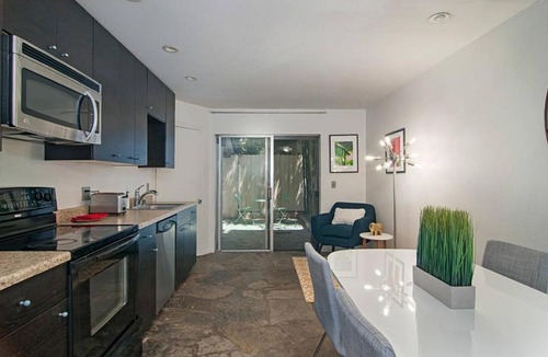 Downtown San Diego Apartment | Studio Apt in Little Italy