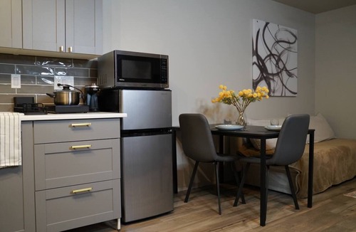 Tanner Apartment | Studio in North Bend. Hiking Trails & Waterfalls