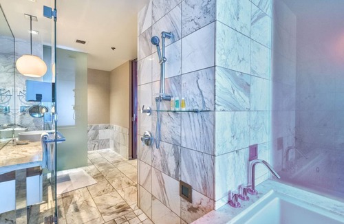 Las Vegas Hotel | Stunning 1 Bedroom 33rd floor