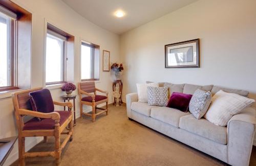 Smith River Apartment | Stunning 360 Ocean Views, Near Redwoods NP!