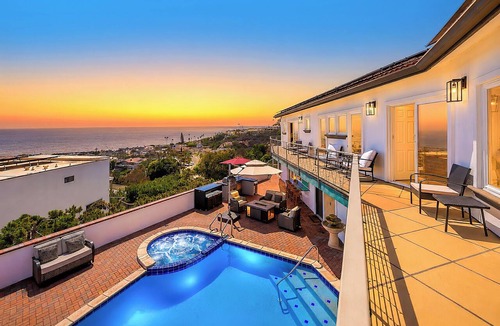 La Jolla Mesa House | Stunning Amenities, Endless Ocean Views W/Pool and Jacuzzi!