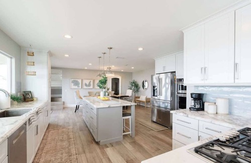 Bay Park House | Stunning Bay Views! Luxury Outdoor Living | HotTub
