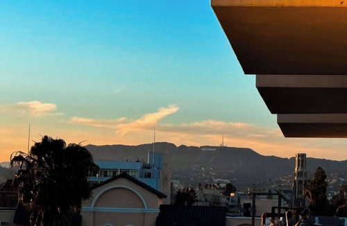 Wilshire Apartment | Stunning Koreatown Studio with Gym, Washer/Dryer, Wifi, and Balcony w/LA Views!