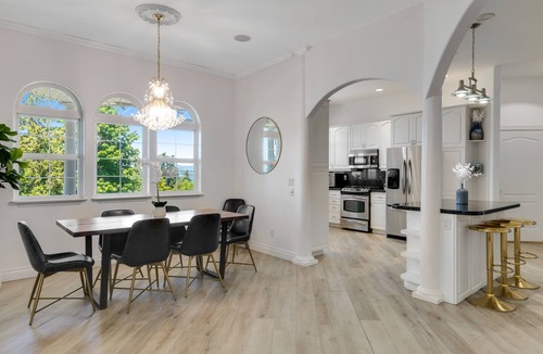 Blaine House | Stunning & luxurious dog-friendly water-view home with private beach access