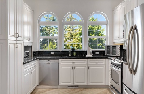 Blaine House | Stunning & luxurious dog-friendly water-view home with private beach access