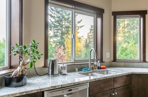 Mountlake Terrace House | Stunning Newly Build Home: Prime Location