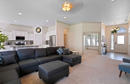 Kennewick House | Stunning South Kennewick Home
