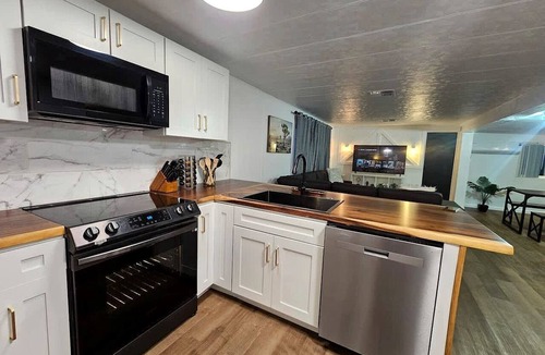 Meadview House | Stunning Vacation Rental with Foosball and Barbecue in Meadview, Arizona