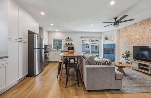 Olde Solana Beach Apartment | Stylish 2BD Peek-a-boo Ocean View High-End Stay