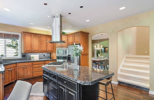 Northwest Portland House | Stylish 3BR Portland Retreat｜Pet-Friendly｜Large Patio & Green Backyard #41532