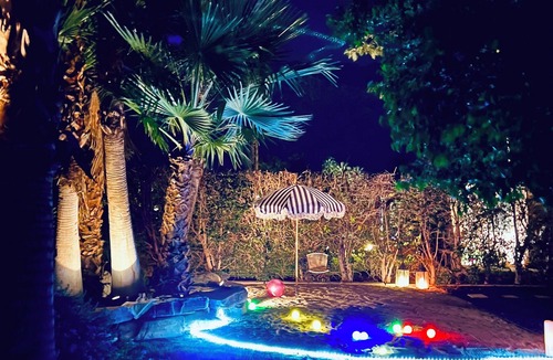 Indian Canyon House | Stylish Chic Escape, Private Pool & Golf Course Residence. Fun & Fabulousity