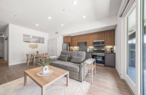 Downtown Long Beach Apartment | Stylish Condo/Mins to Shoreline