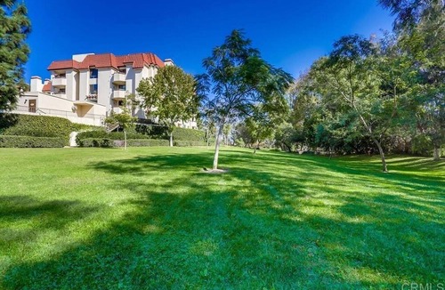 Mission Valley West Condo | Stylish Friars Rd Retreat w Resort Pool & Elevator