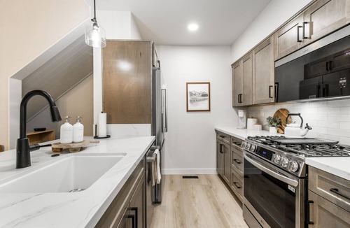 Dollar Point Condo | Stylish Mountain Condo-Near Tahoe City 3BR/2BA
