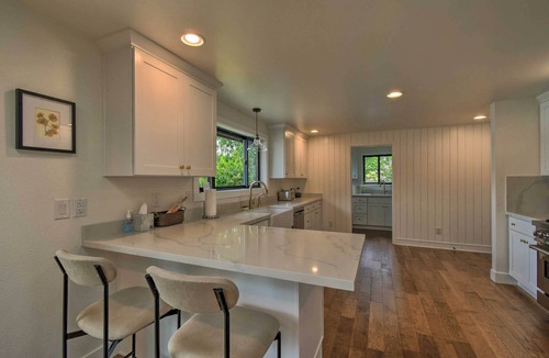 East Olympia House | Stylish Olympia Home w/Private Boat Dock!