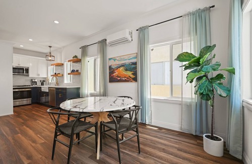 Hermosa Beach House | Stylish Retreat by Hermosa Pier