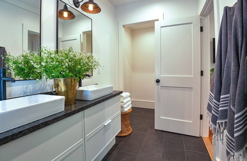 Jacksonville Hotel | Suite 1 at Kubli Haus - Luxury, Style & Location, 1 block to Britt