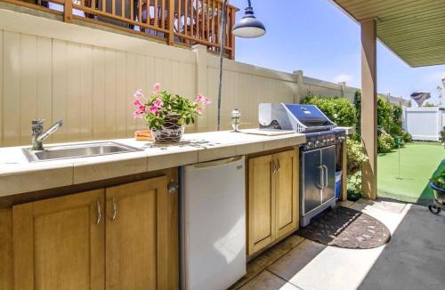Bay Park Apartment | Suite with Rooftop Deck and Ocean Views in Mission