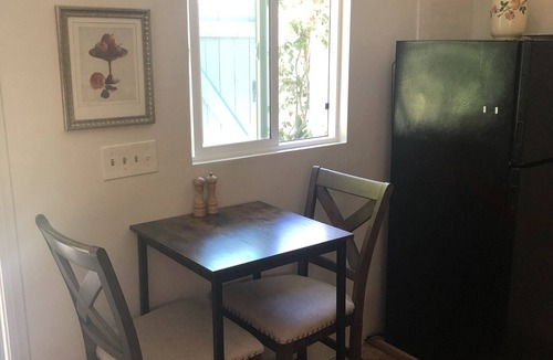 Hidden Valley Apartment | Summer Guest House near La Jolla Shores Beach