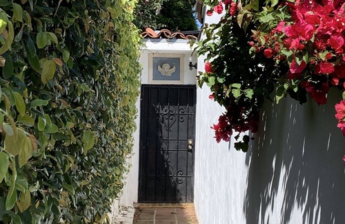 Hidden Valley Apartment | Summer Guest House near La Jolla Shores Beach