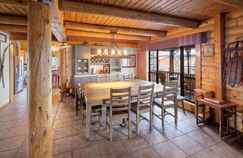 Fort Valley Cabin | Summer Retreat, Dog Friendly, Fenced Yard, Hot Tub, Game Room, Fire Pit