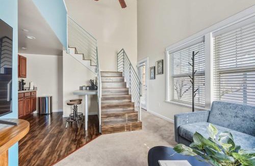 Alphabet Historic District Apartment | Sun-Drenched Slabtown Loft Studio