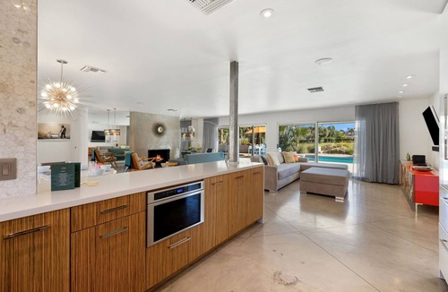 Indian Canyon House | Sun-kissed Haven - Palm Springs Retreat