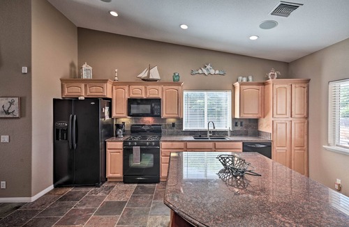 Mohave Valley House | Sun-Soaked Colorado River Haven - Walk to Beaches!