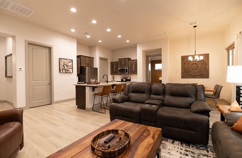 Mesquite House | SunFire Retreat by J and Amy BL 991894