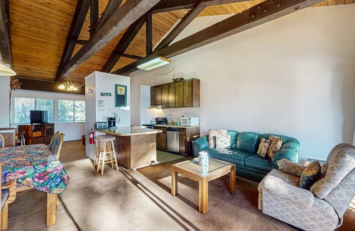 Dollar Point Condo | Sunny, Family-Friendly Condo - Near the Lake