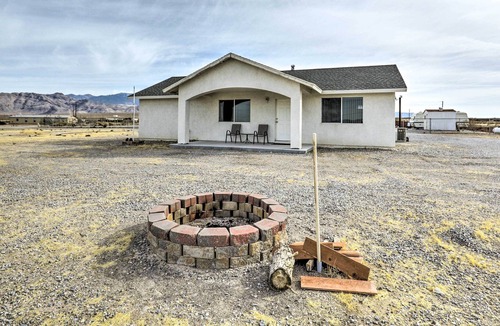 Pahrump House | Sunny Pahrump Hideaway w/ Patio + Fire Pit!