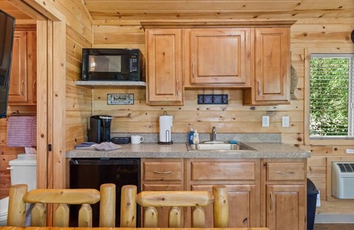 Kernville Cabin | Sunrise Cabin at KRS Camp James (Cabin 10)