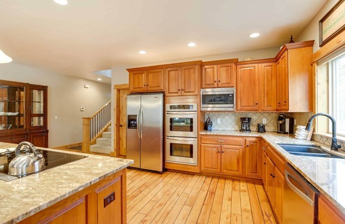 Sunriver House | Sunriver Group Getaway: Explore Deschutes Forest!