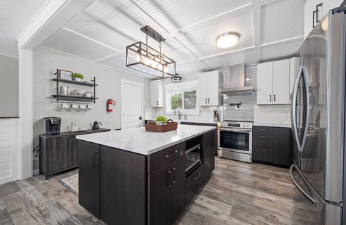 Ocean Park House | Sunset Shores - Ocean Front Family Retreat HOT TUB