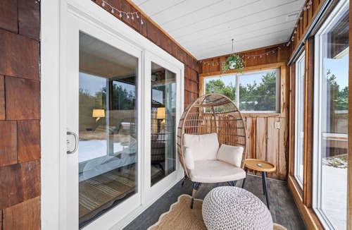 Ocean Park House | Sunset Shores - Ocean Front Family Retreat HOT TUB
