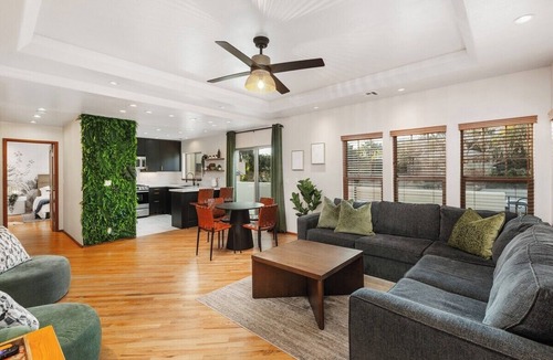Mission Hills House | Sunset Terrace|Hot Tub|King Bed|Game Room|Parking