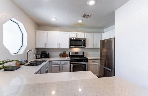 Spring Valley Apartment | Superhost 5 Star ⭐️ Service Spacious 1 Bedroom
