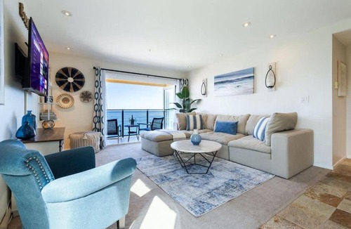 Village of La Jolla House | Sur La Mer, beachfront, tidal pools