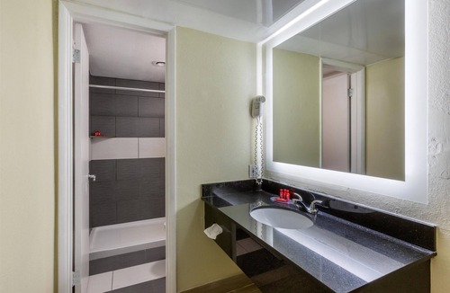 Chambers Hotel | SureStay by Best Western Chambers Petrified Forest