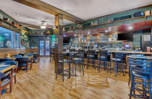 Reno Hotel | SureStay Plus Hotel by Best Western Reno Airport
