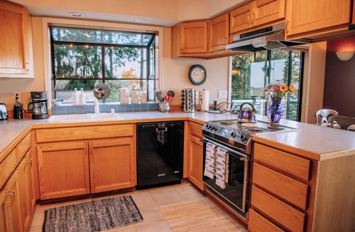 Rosario House | Sweeping Sound Views, Pet friendly, 3 Bedroom