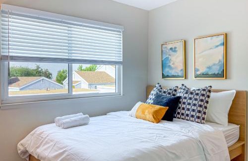 Valle Lindo Apartment | Sweet 2 bd for monthly stay! 20 mi to Disney