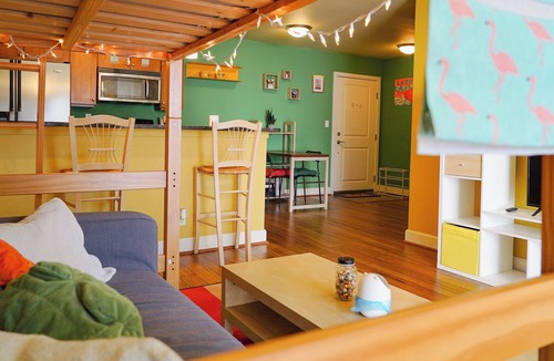 Westwood Apartment | Sweet Joyful Home with Pool & Gym-Steps from UCLA!