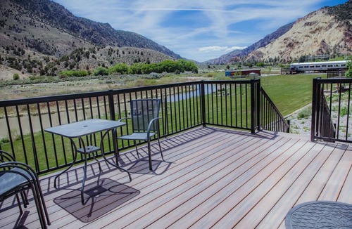Sevier Apartment | T-09) Southern Pacific